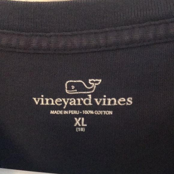 Vineyard Vines Tshirt / Tee - Picture 3 of 3